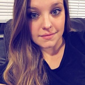 Meet your Posher, Kayndra